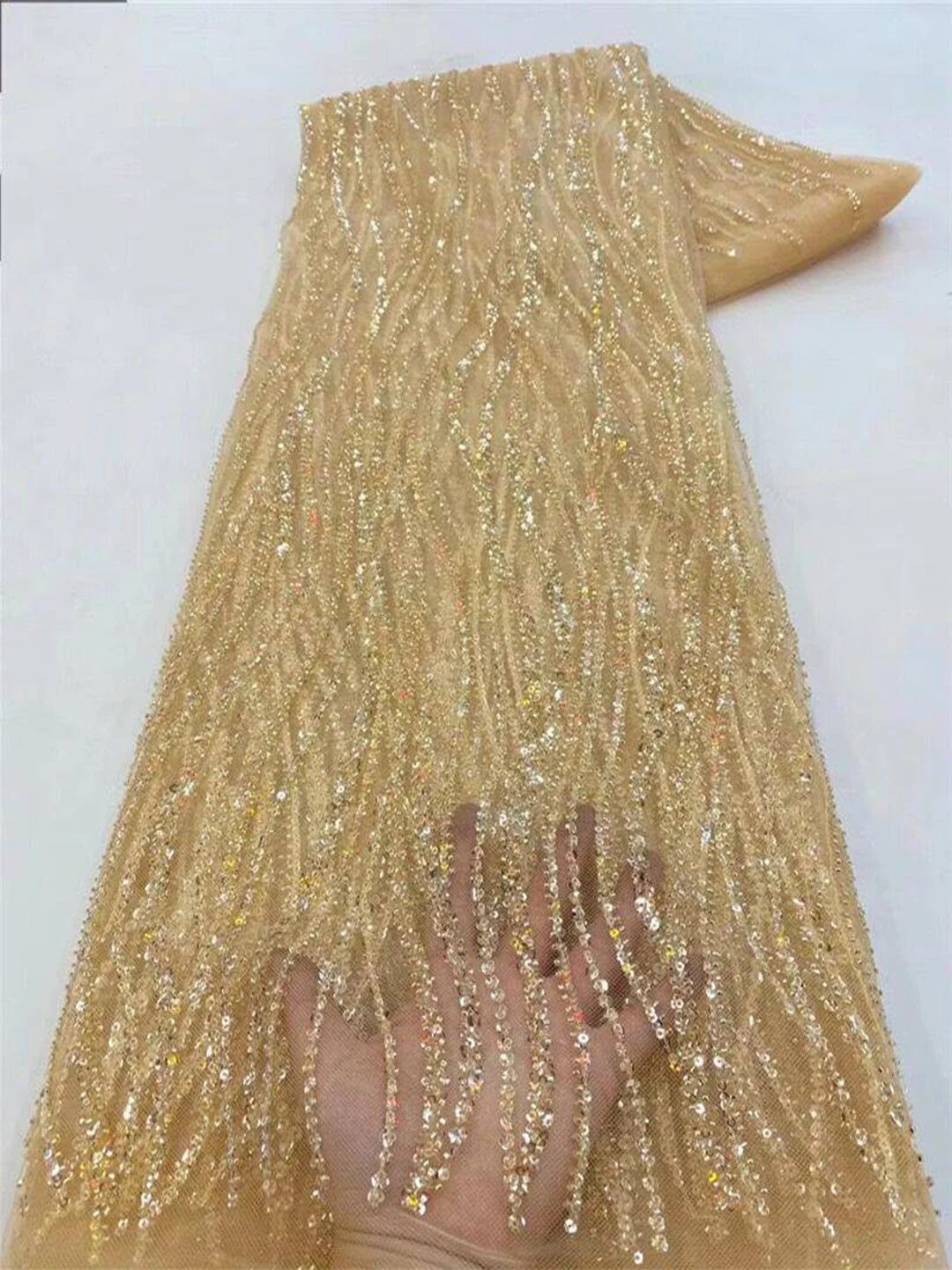 Gold Color Africa Embroidered  - Glitter Tablecloth recension och pris
