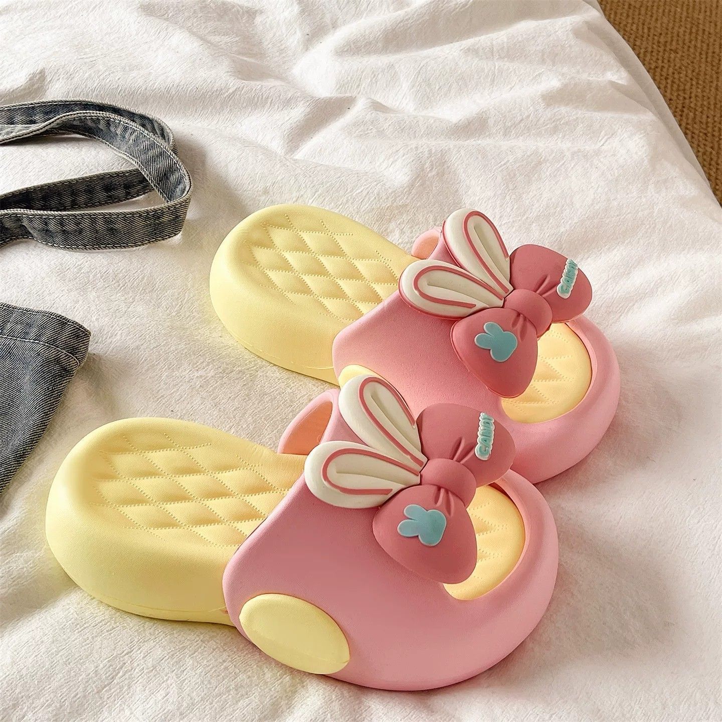 Cute Bow Rabbit Ear Platform S - Cotton Candy Cone recension och pris