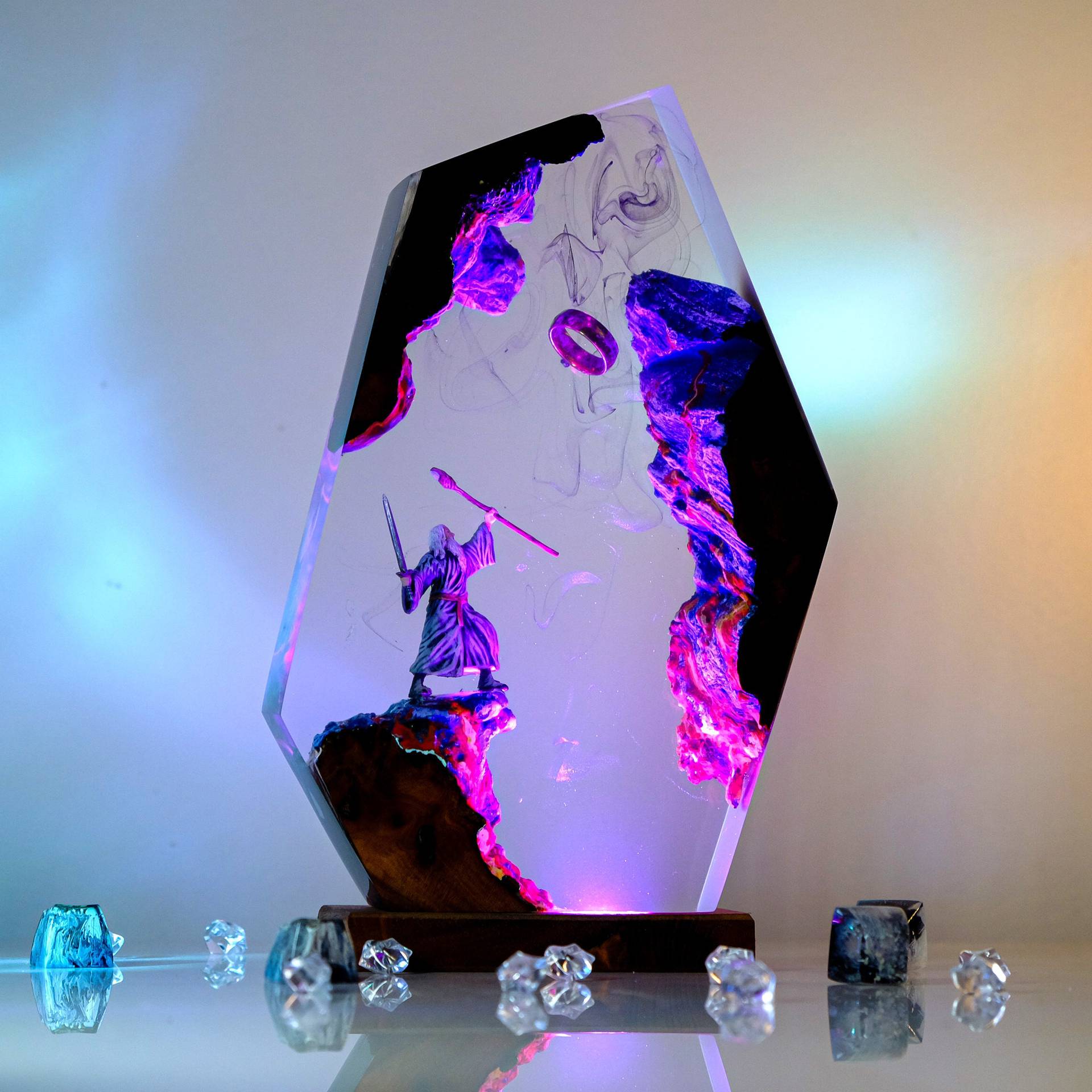 Movie Scence Figure Table Resi - Neon Sign Party recension och pris