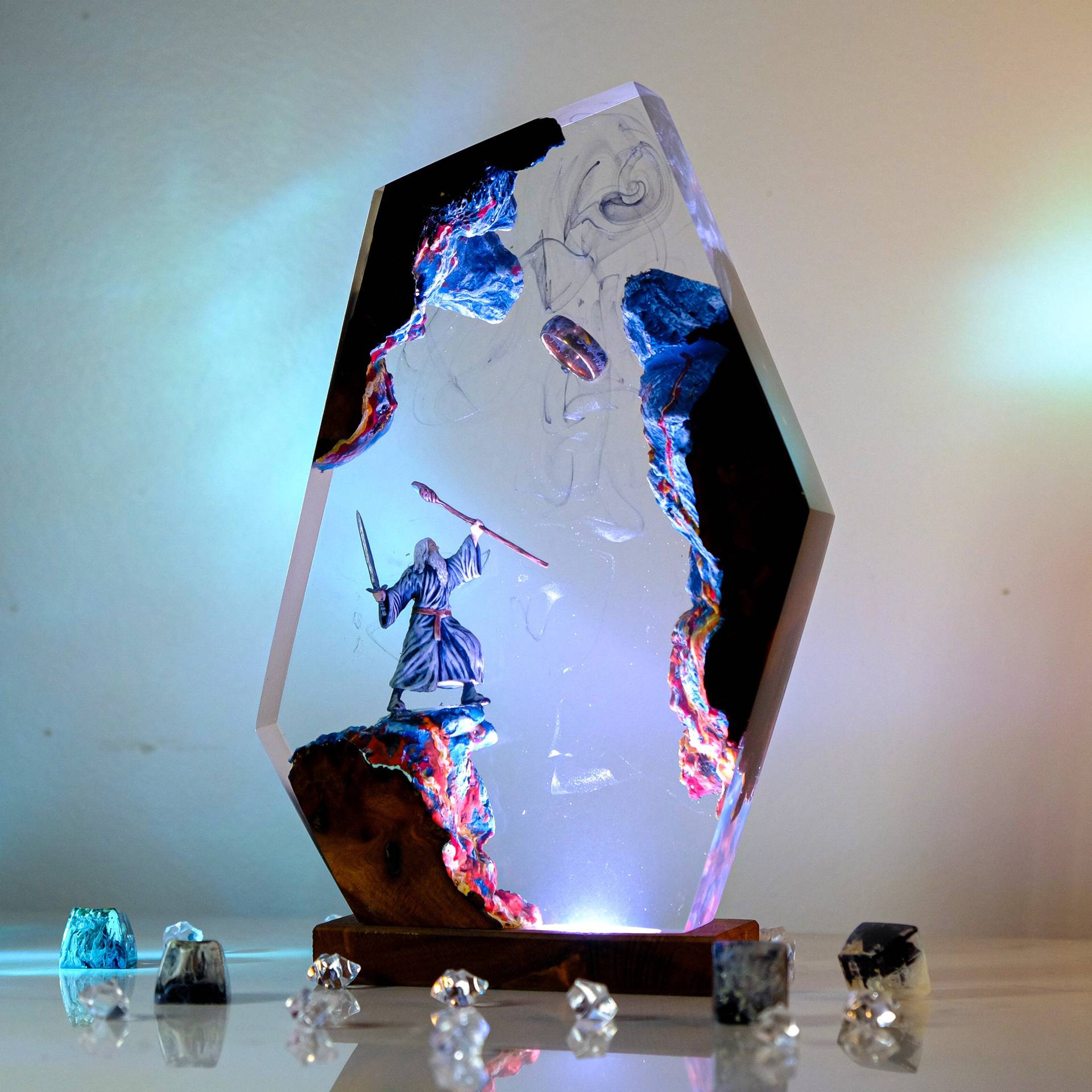 Movie Scence Figure Table Resi - Neon Sign Party recension och pris