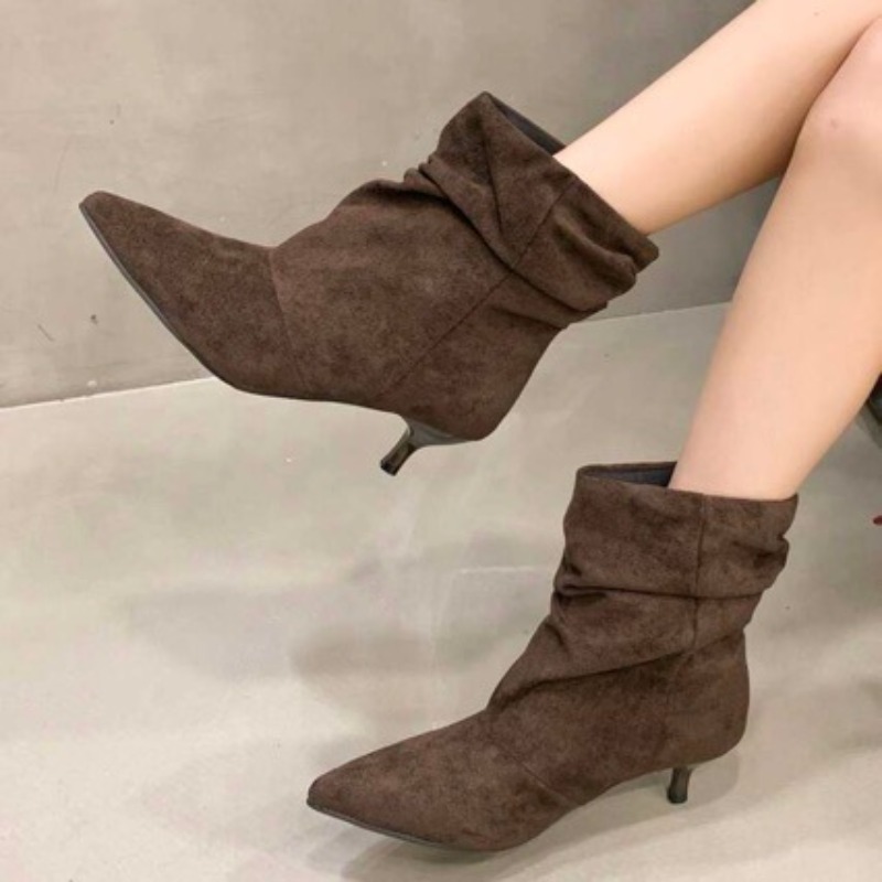 Brown Retro Elegant Designer A - Eve Party recension och pris