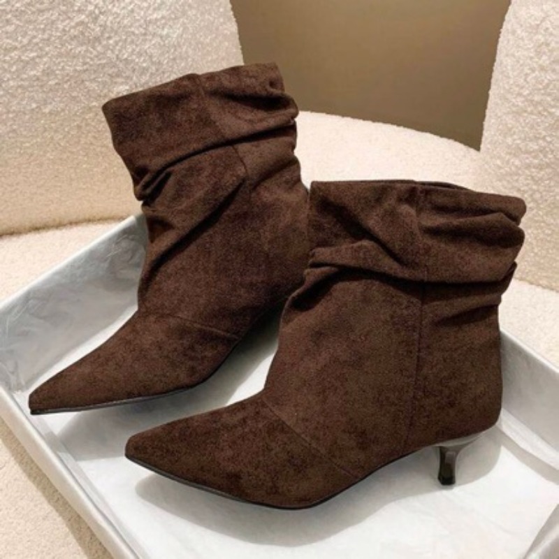 Brown Retro Elegant Designer A - Eve Party recension och pris